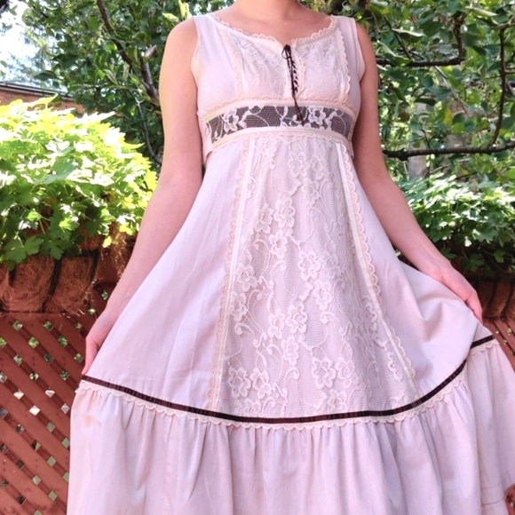 Cottagecore Vintage Dress size S (9-10) - Picture 2 of 5